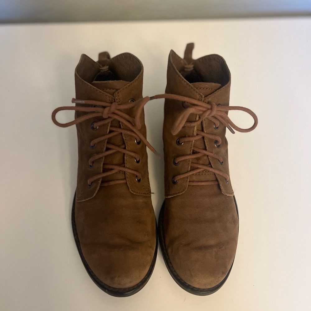 Sam Edelman lace-up soft leather booties flat